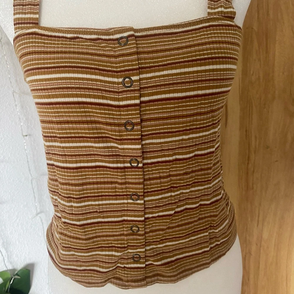 American Eagle Rib Tank - Picture 2 of 4